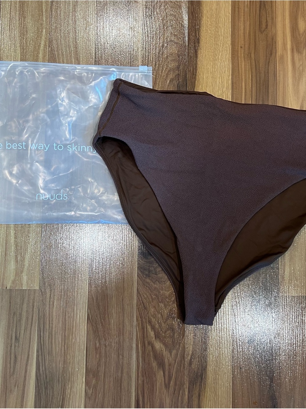 nuuds crispy Textured High-Waist Bikini Bottoms in coffee brown